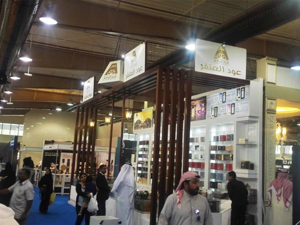 perfume product display stand production kuwait